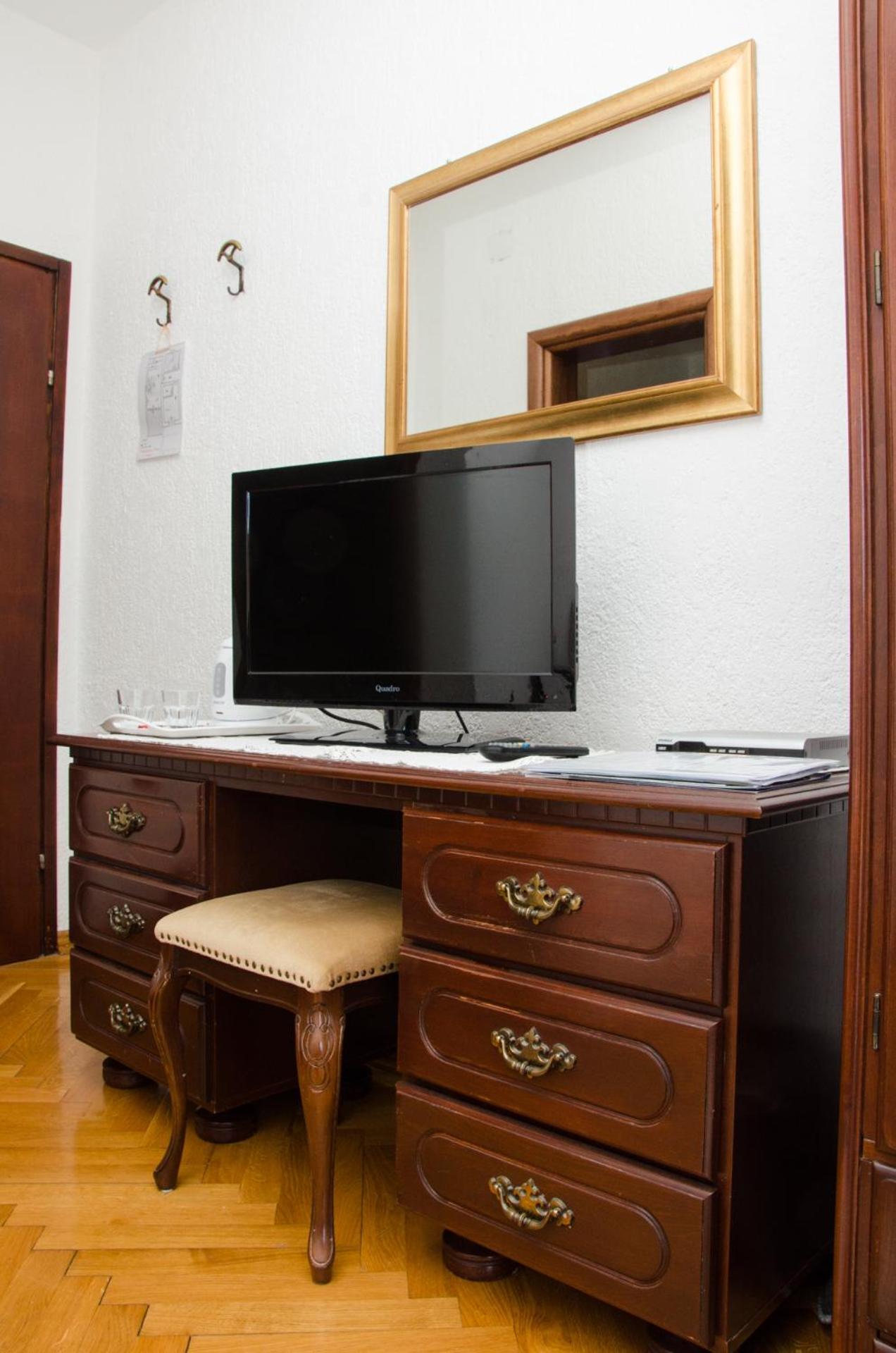 Guesthouse Ruza Сень Экстерьер фото