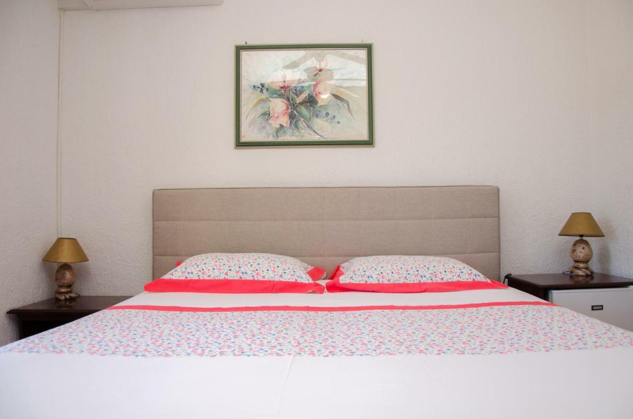 Guesthouse Ruza Сень Экстерьер фото