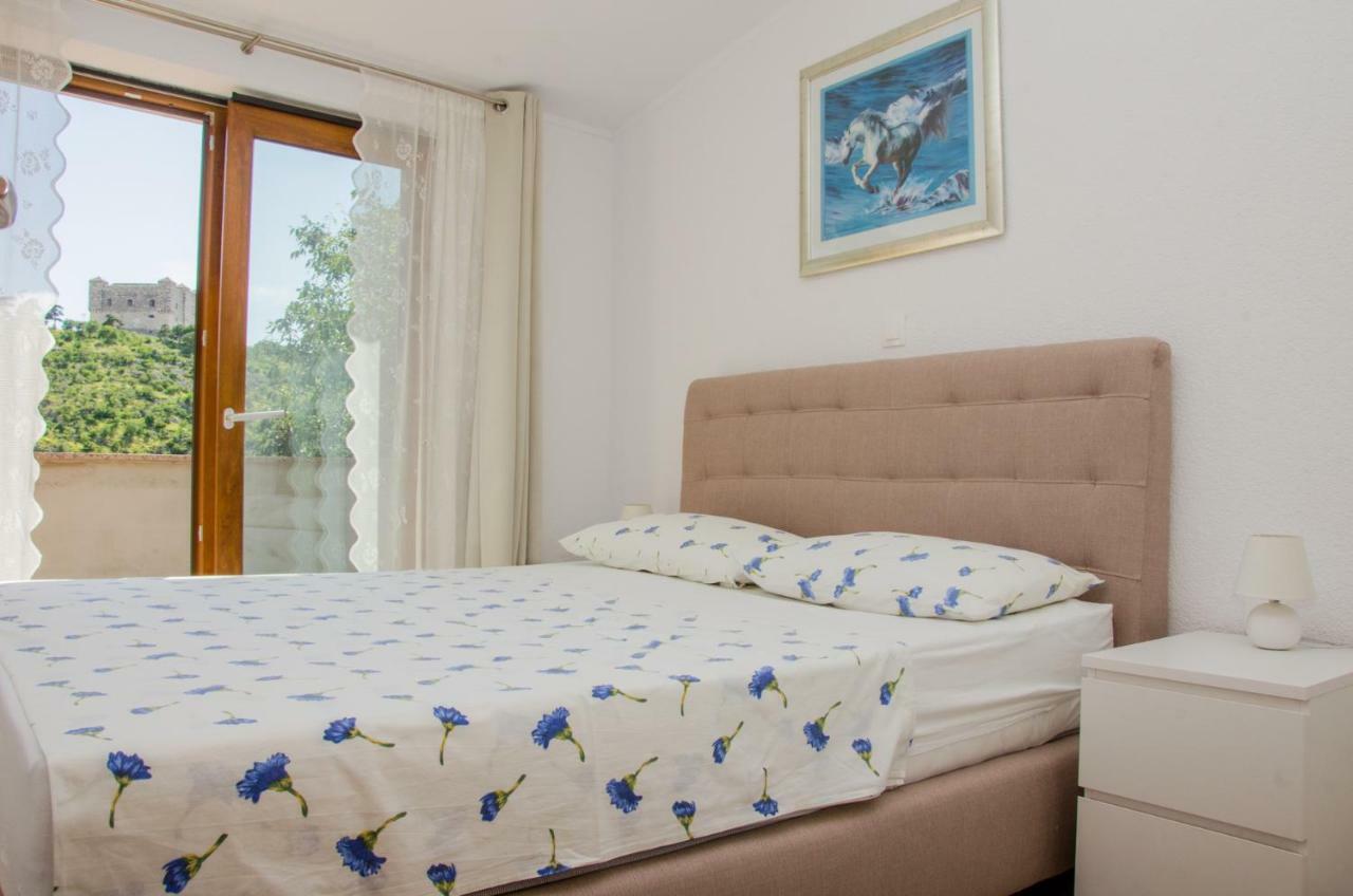 Guesthouse Ruza Сень Экстерьер фото